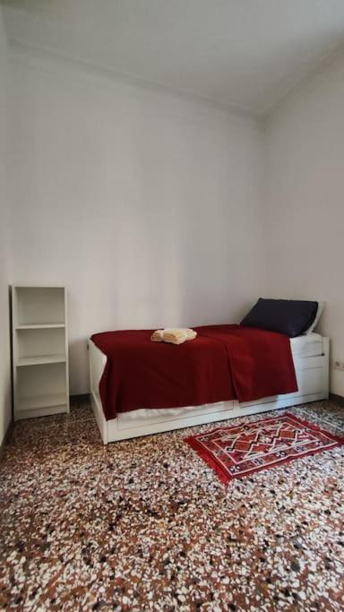 Cozy Apartment Near The Colosseum Rome Exterior photo