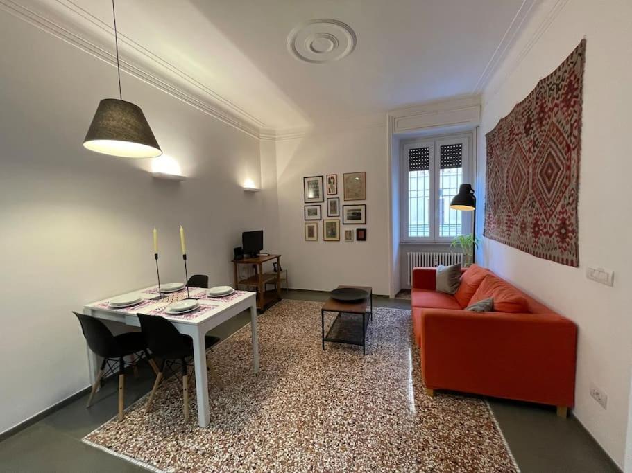 Cozy Apartment Near The Colosseum Rome Exterior photo